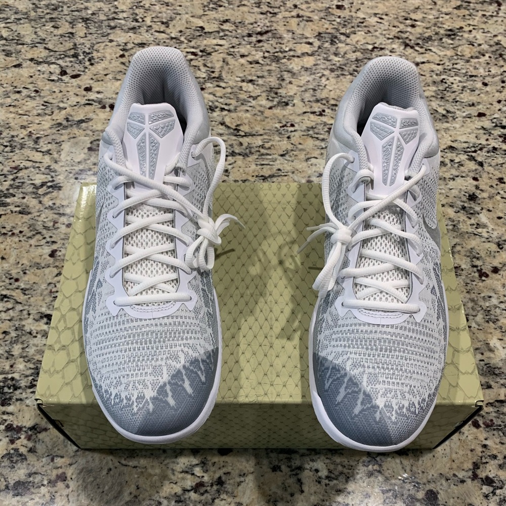 🌟🌟🌟NIB MENS NIKE KOBE MAMBA RAGE🌟🌟🌟